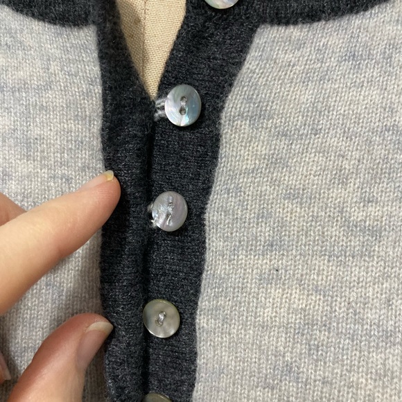 Lauren Hansen Grey 2-ply 💯% Cashmere Henley Sweater Med - Picture 2 of 5